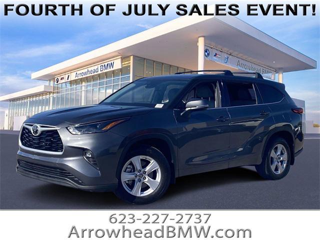 used 2022 Toyota Highlander car, priced at $36,988