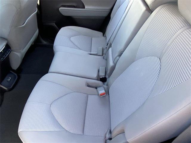 used 2022 Toyota Highlander car, priced at $34,926