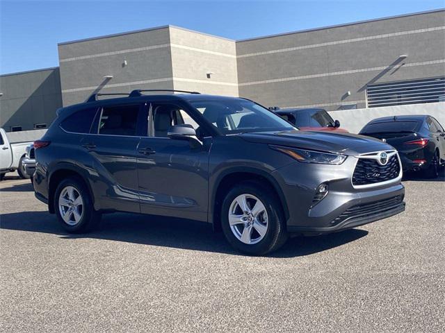 used 2022 Toyota Highlander car, priced at $34,926