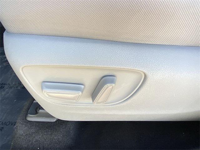 used 2022 Toyota Highlander car, priced at $34,926