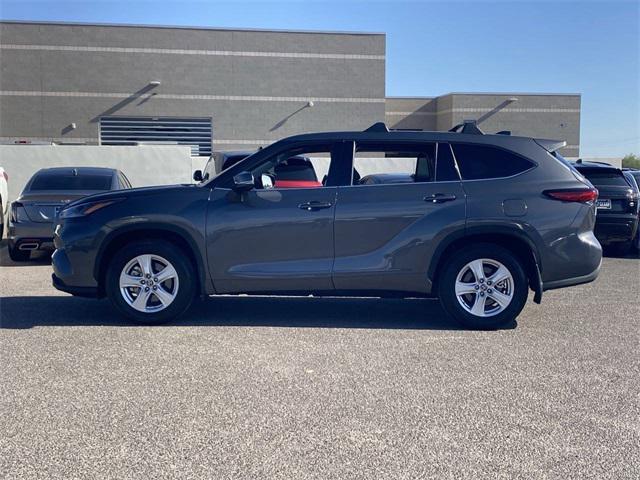 used 2022 Toyota Highlander car, priced at $34,926