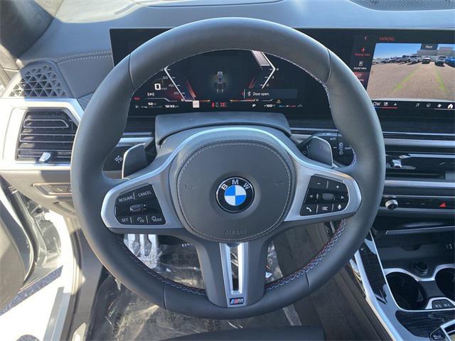 new 2025 BMW X7 car, priced at $119,370