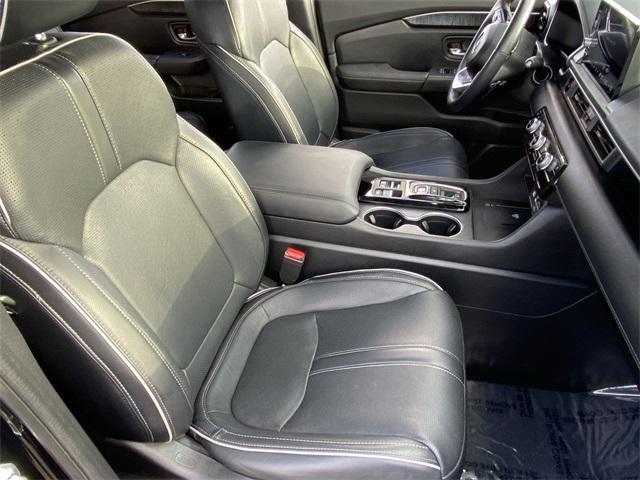 used 2023 Honda Pilot car, priced at $40,579