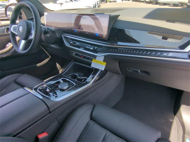 new 2025 BMW X7 car, priced at $98,175
