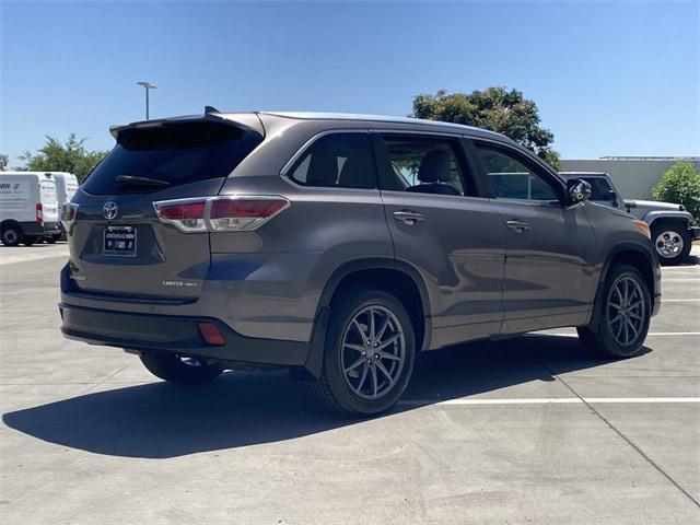used 2015 Toyota Highlander car, priced at $16,987