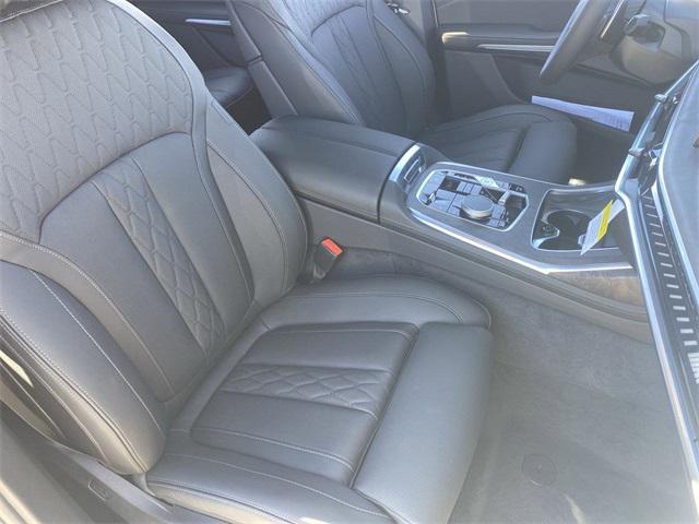 new 2025 BMW X7 car, priced at $115,255