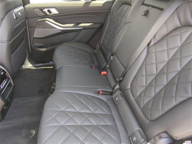 new 2025 BMW X7 car, priced at $89,425