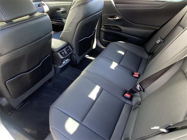 used 2022 Lexus ES 300h car, priced at $39,437