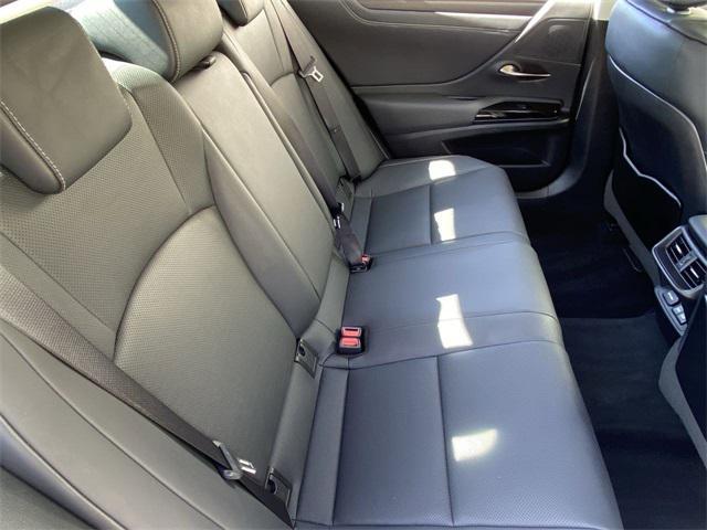 used 2022 Lexus ES 300h car, priced at $39,437