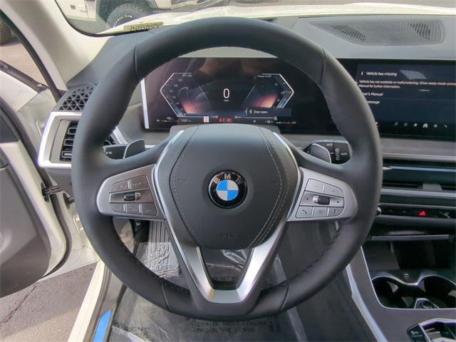 new 2025 BMW X7 car, priced at $89,300