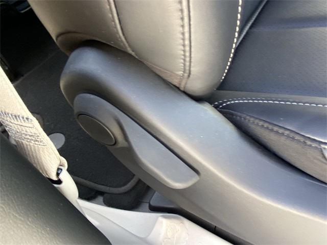 used 2024 Chrysler Pacifica car, priced at $29,636