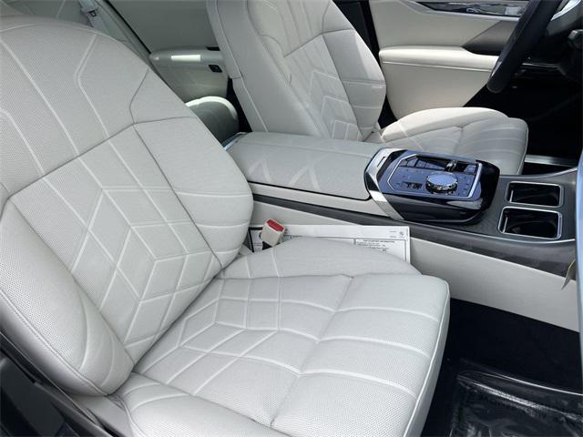 new 2025 BMW i7 car, priced at $110,325