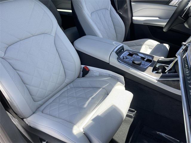 new 2026 BMW X7 car, priced at $95,865