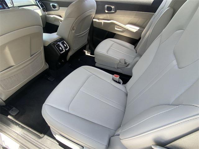 used 2023 Kia Sorento car, priced at $31,588