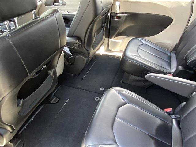 used 2024 Chrysler Pacifica car, priced at $29,889