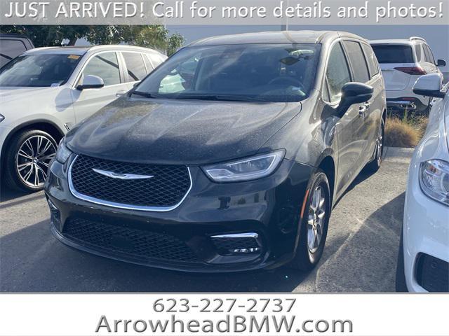 used 2024 Chrysler Pacifica car, priced at $32,998