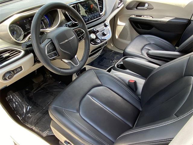 used 2024 Chrysler Pacifica car, priced at $28,539
