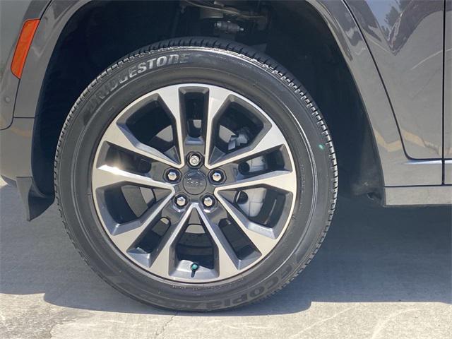 used 2022 Jeep Grand Cherokee car, priced at $39,580
