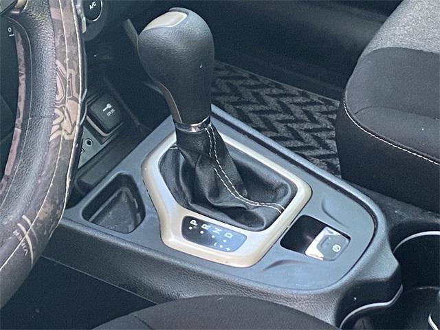 used 2015 Jeep Cherokee car, priced at $14,488