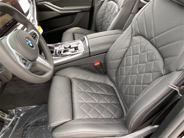new 2025 BMW X7 car, priced at $94,625