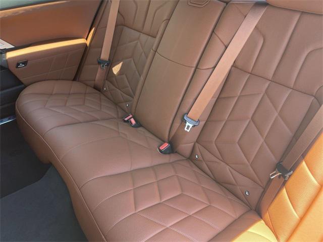 new 2025 BMW 760 car, priced at $129,025