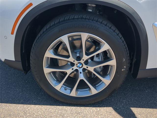 new 2026 BMW X5 car, priced at $76,900