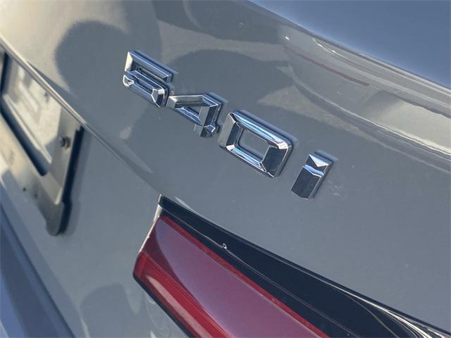 used 2022 BMW 540 car, priced at $44,074