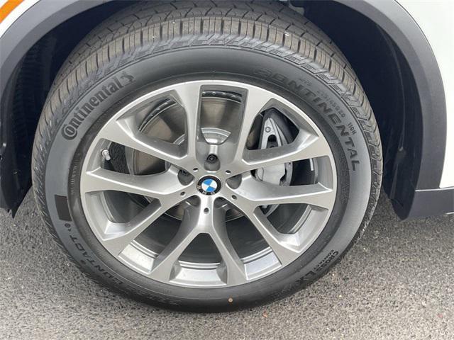 new 2025 BMW X5 car, priced at $72,925