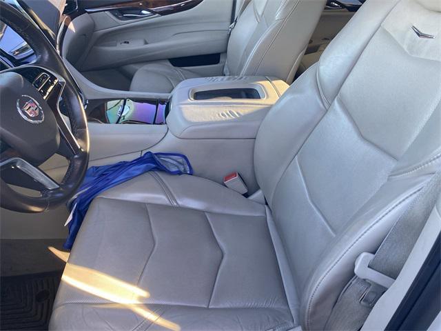 used 2015 Cadillac Escalade car, priced at $24,998