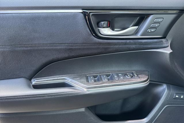 used 2019 Honda Clarity Plug-In Hybrid car, priced at $22,000
