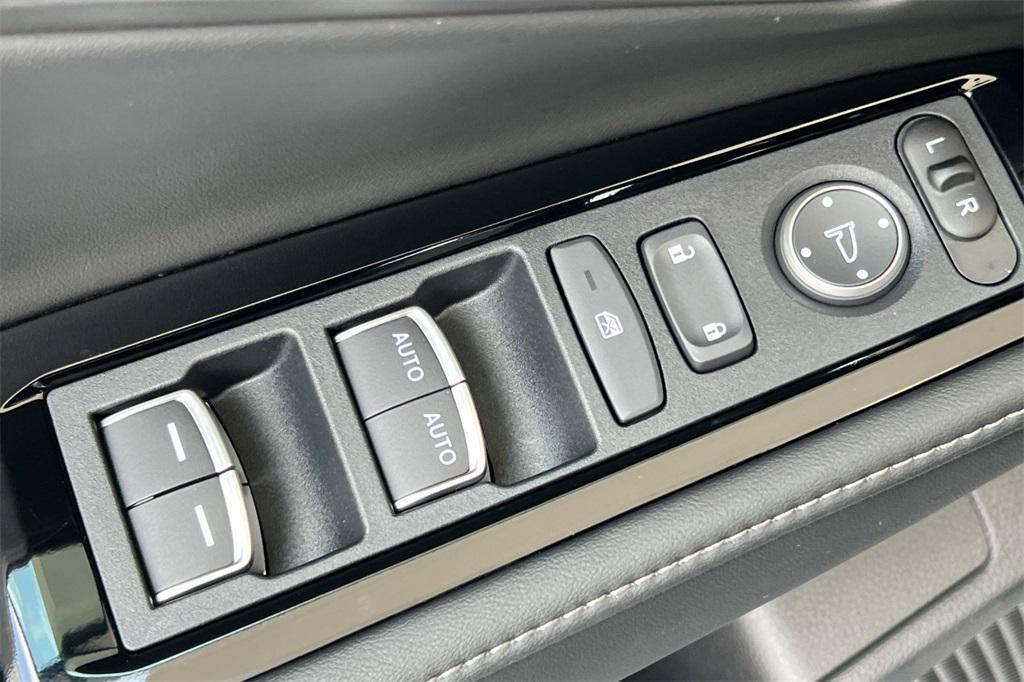 used 2025 Honda Accord Hybrid car, priced at $35,500
