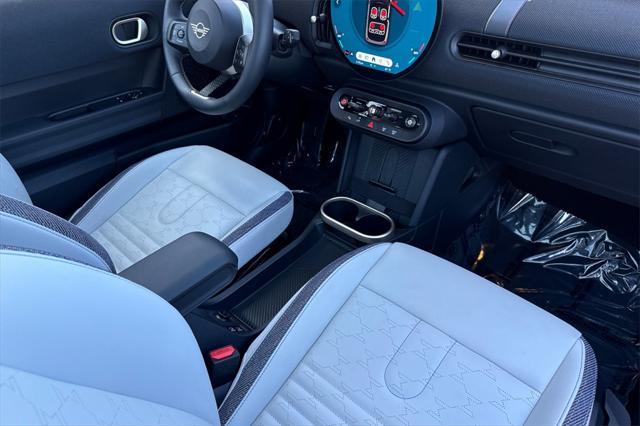 used 2025 MINI Hardtop car, priced at $32,000