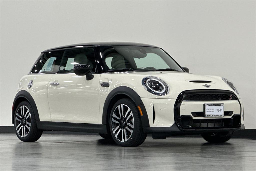 used 2023 MINI Hardtop car, priced at $27,500