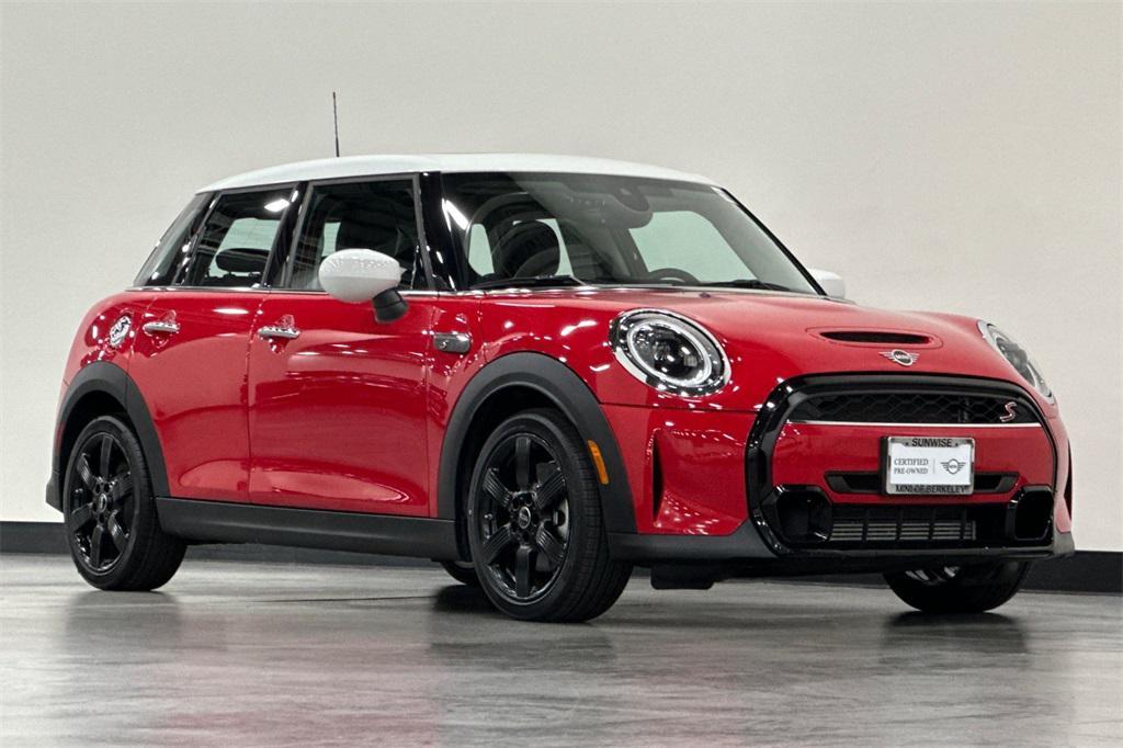 used 2023 MINI Hardtop car, priced at $26,500