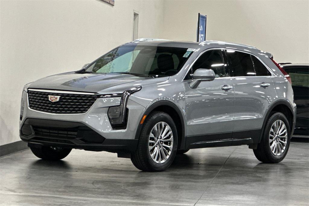 used 2025 Cadillac XT4 car, priced at $35,500