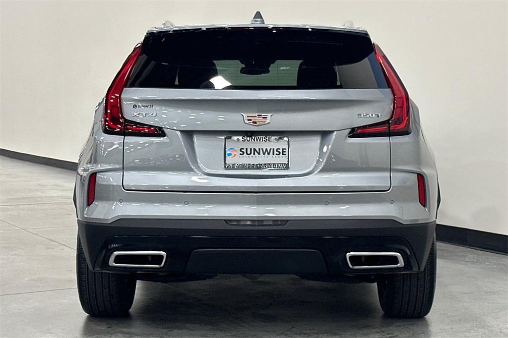 used 2025 Cadillac XT4 car, priced at $35,500