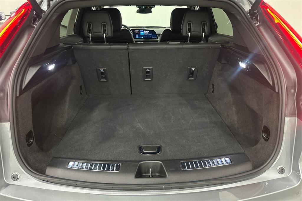 used 2025 Cadillac XT4 car, priced at $35,500