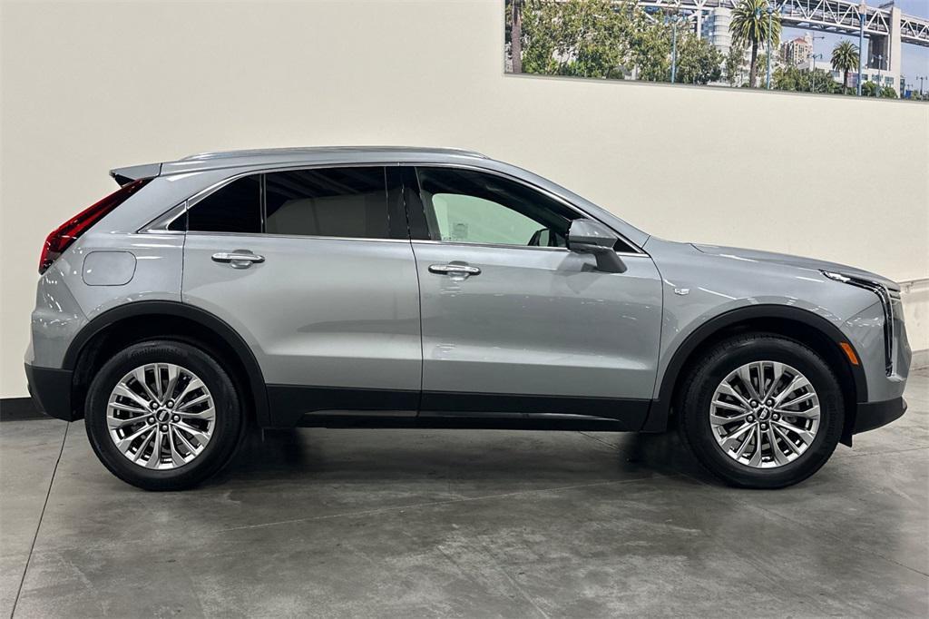 used 2025 Cadillac XT4 car, priced at $35,500