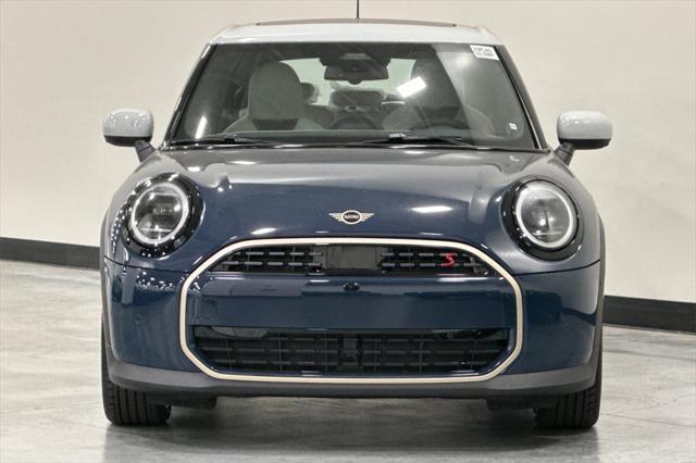 new 2025 MINI Hardtop car, priced at $39,295