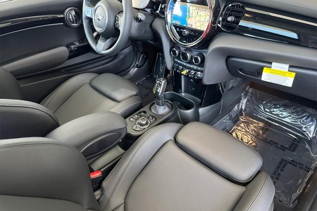 used 2024 MINI Hardtop car, priced at $28,000