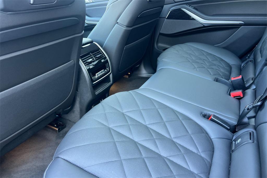 new 2026 BMW X7 car, priced at $99,240