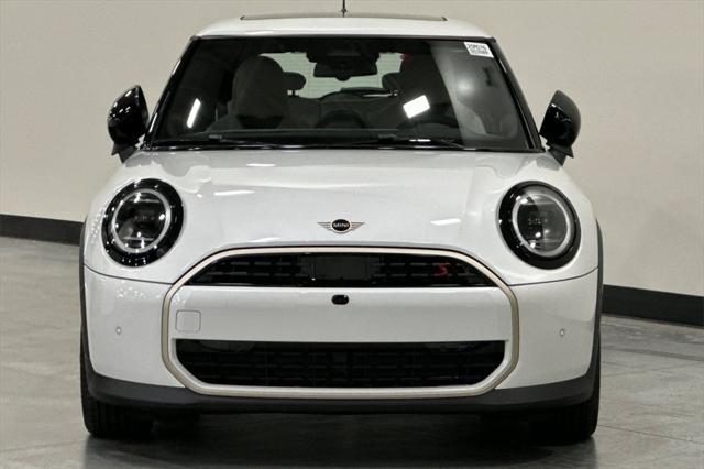 new 2025 MINI Hardtop car, priced at $38,295