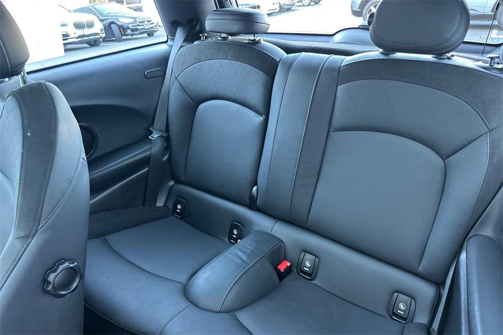 used 2024 MINI Hardtop car, priced at $39,000