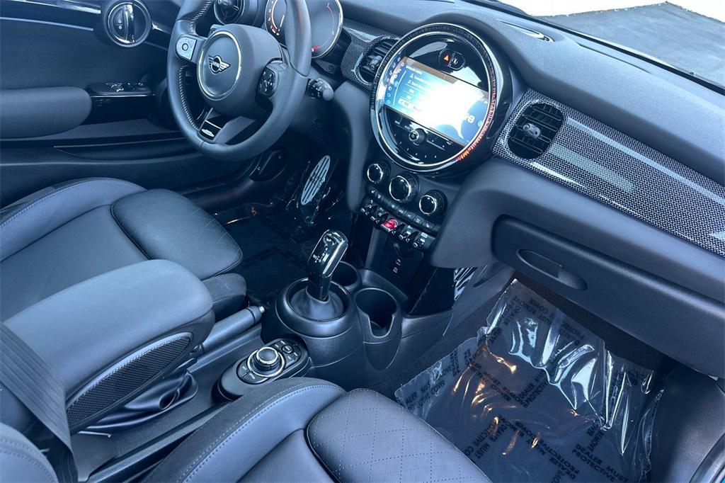 used 2024 MINI Hardtop car, priced at $39,000