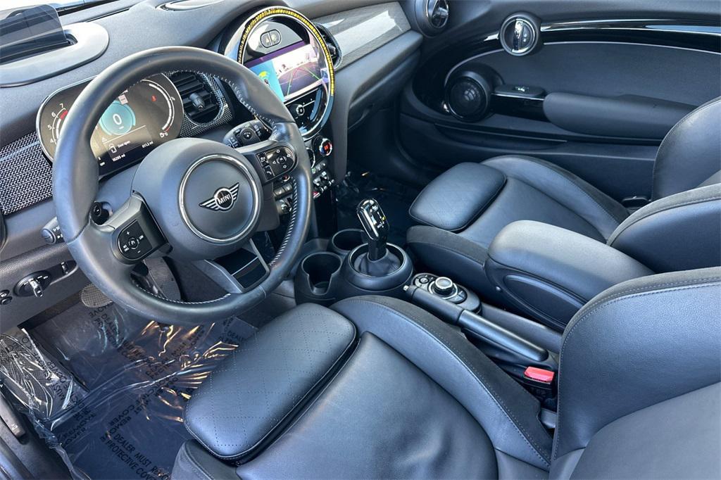 used 2023 MINI Hardtop car, priced at $26,500