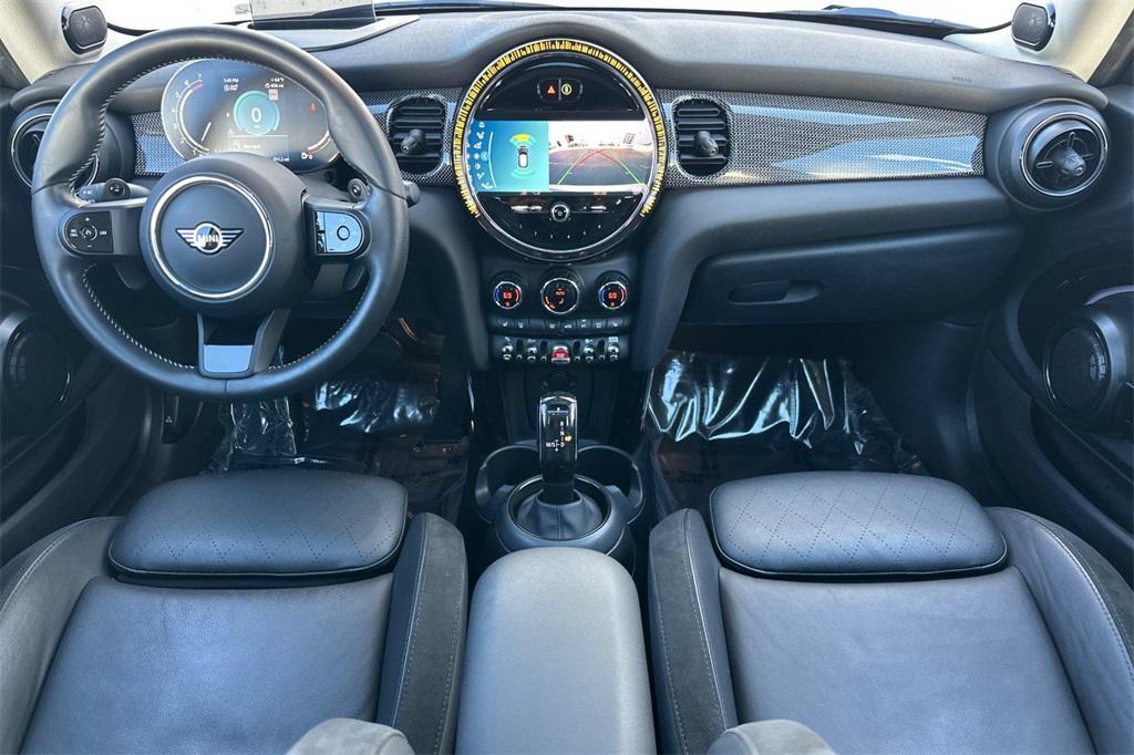 used 2023 MINI Hardtop car, priced at $26,500