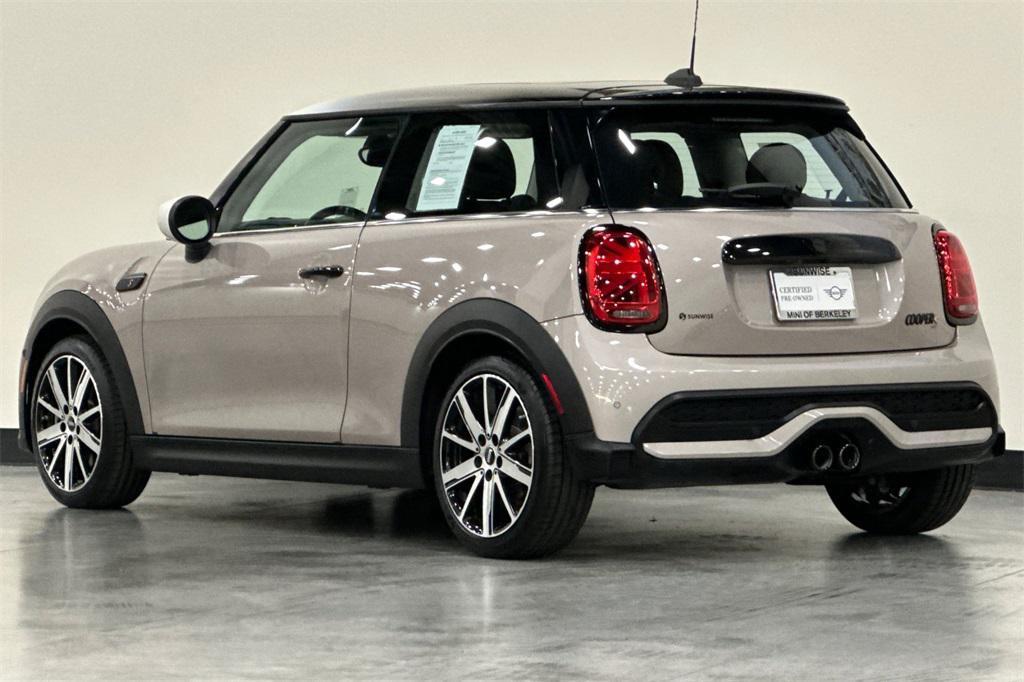 used 2023 MINI Hardtop car, priced at $26,500