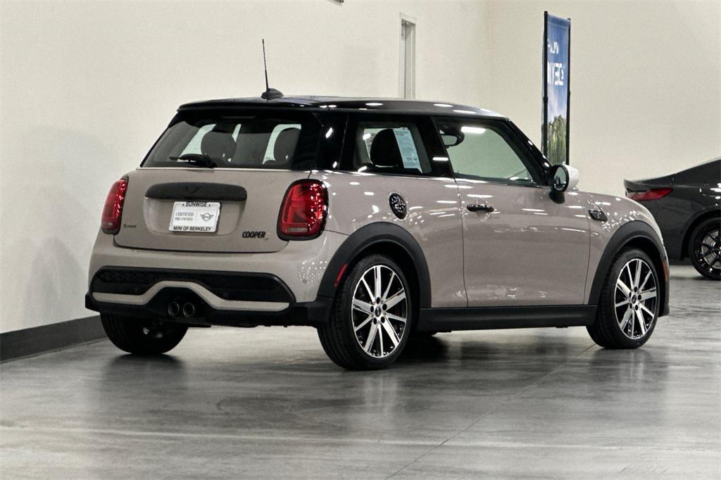 used 2023 MINI Hardtop car, priced at $26,500