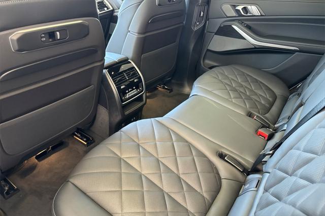 new 2026 BMW X7 car, priced at $97,165