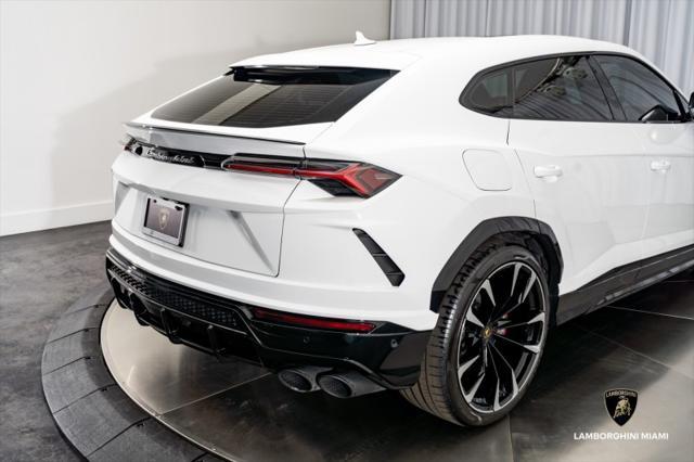 used 2022 Lamborghini Urus car, priced at $234,950